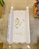 Bathtub & Changer w/Shelves FTS32342
