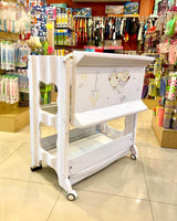 Bathtub & Changer w/Shelves FTS32342