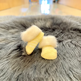 Boxed Fuzzy Cuff Socks bv21020