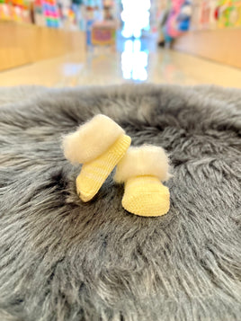 Boxed Fuzzy Cuff Socks bv21020
