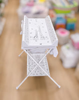 Bathtub & Changing Table FTS32343