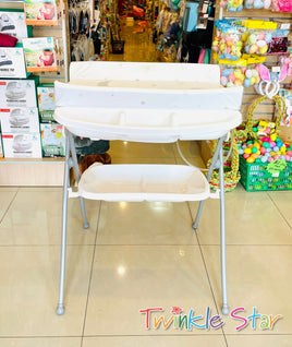 Bathtub & Changing Table FTS32343