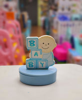 Token Stand Ornament FTS23064